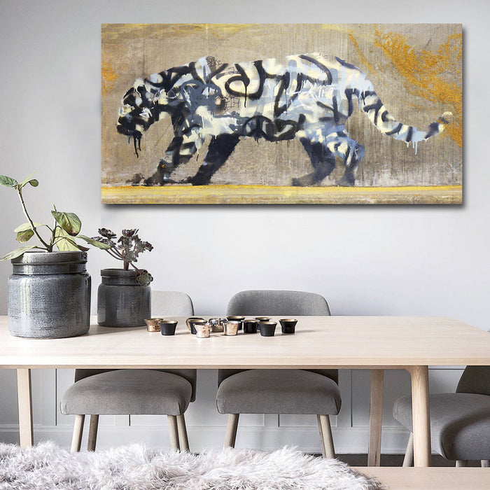 Banksy Brown Leopard Zoo, Graffiti