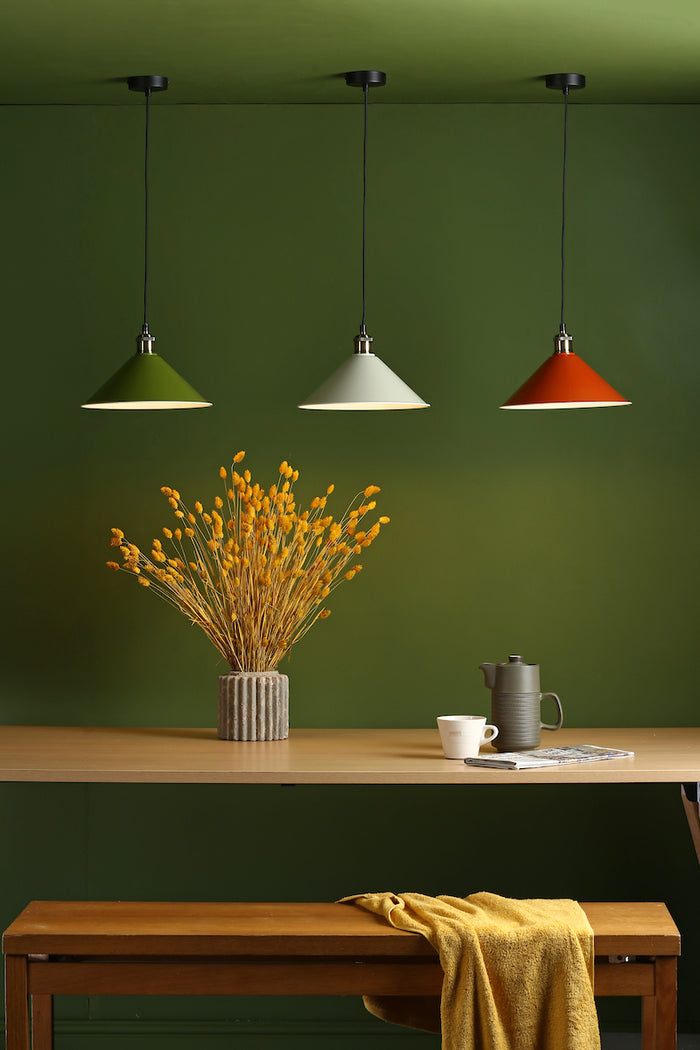 Kinsley Easy Fit Metal Shade Gloss Green 30cm<br>Green