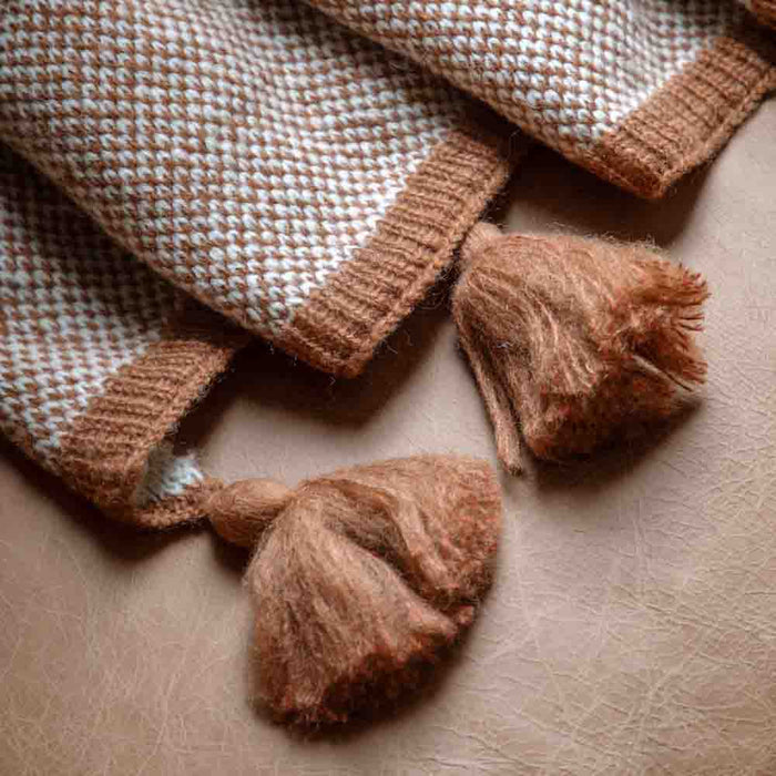 Knitted Border Tassel Throw Rust