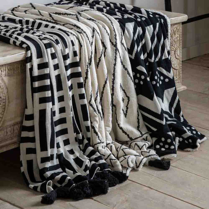 Merton Knitted Tassel Throw Black