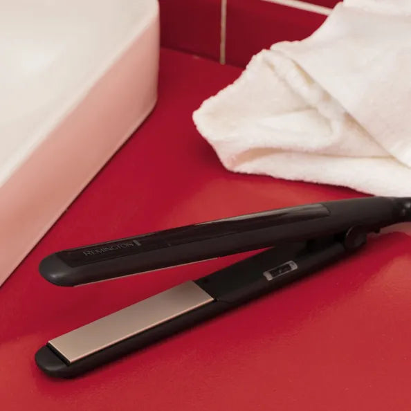 Remington Ceramic Straight 215 Hair Straighteners S1370