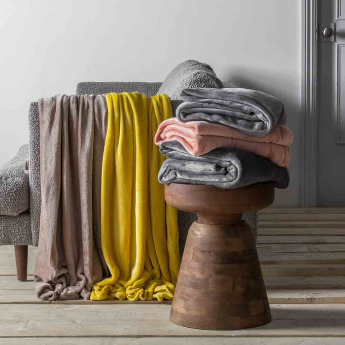 Rolled Flannel Fleece Silver