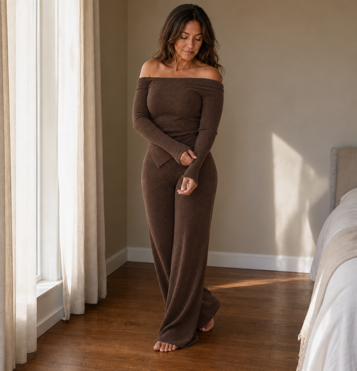 Veloura – Off-Shoulder Long-Sleeve Wide-Leg Pants Set