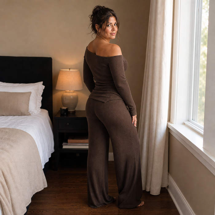Veloura – Off-Shoulder Long-Sleeve Wide-Leg Pants Set